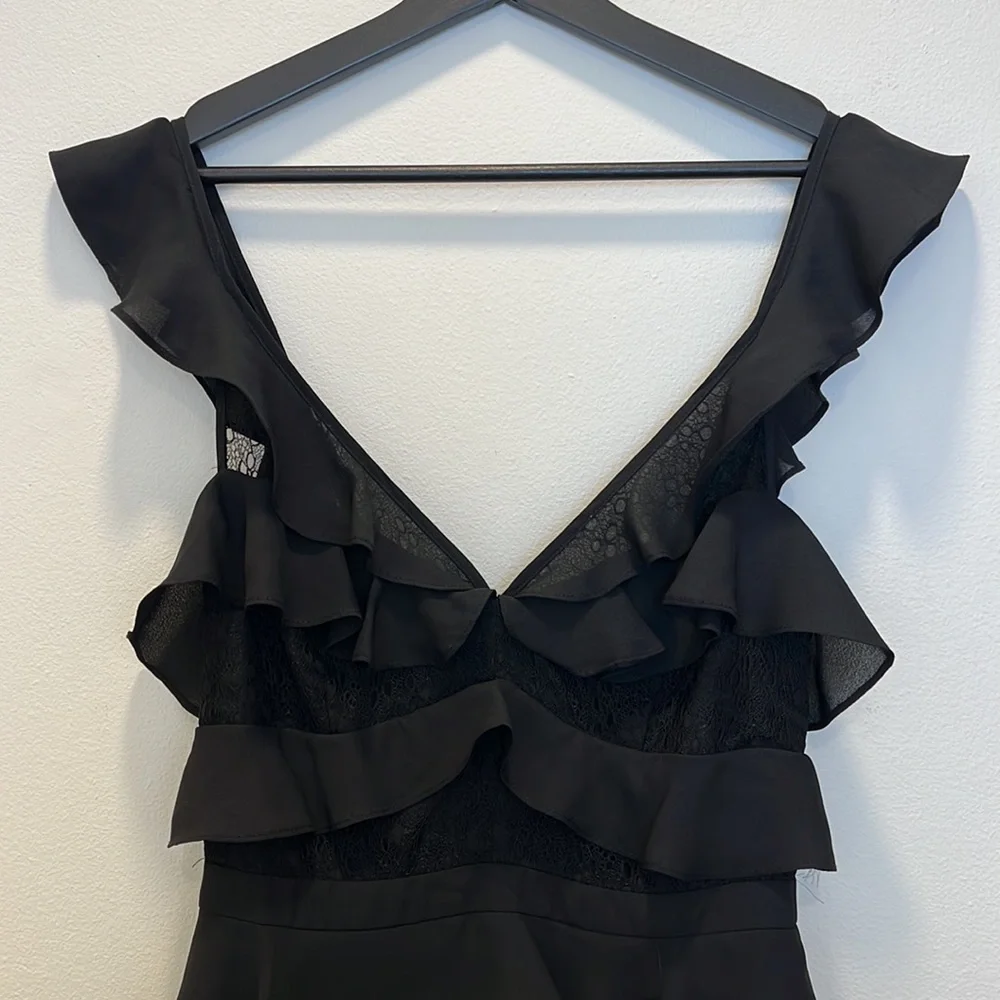Bardot x Revolve Babylon Ruffle Lace Dress Size 6 or Small - Picture 7 of 14